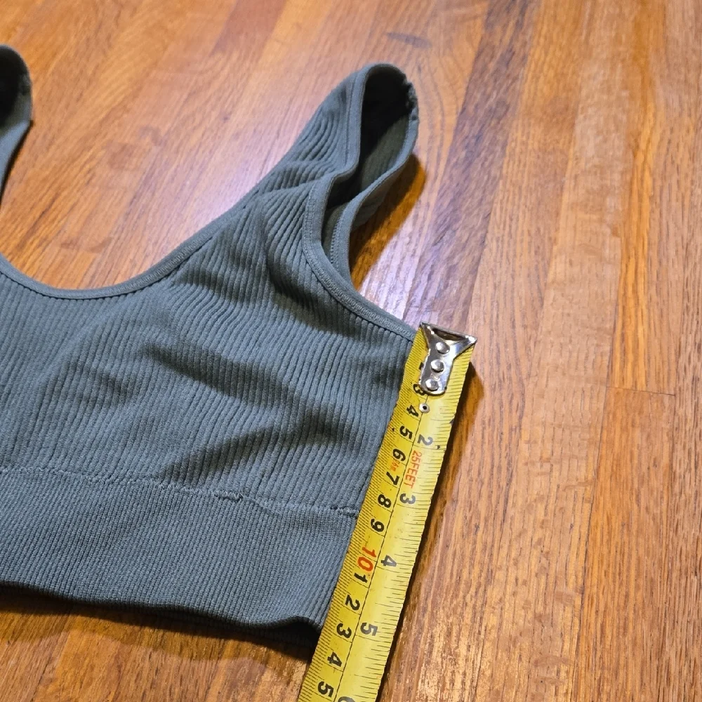 Aerie Women Small Olive Green Ribbed Round Neck‎ Seamless Stretch Tank Bralette